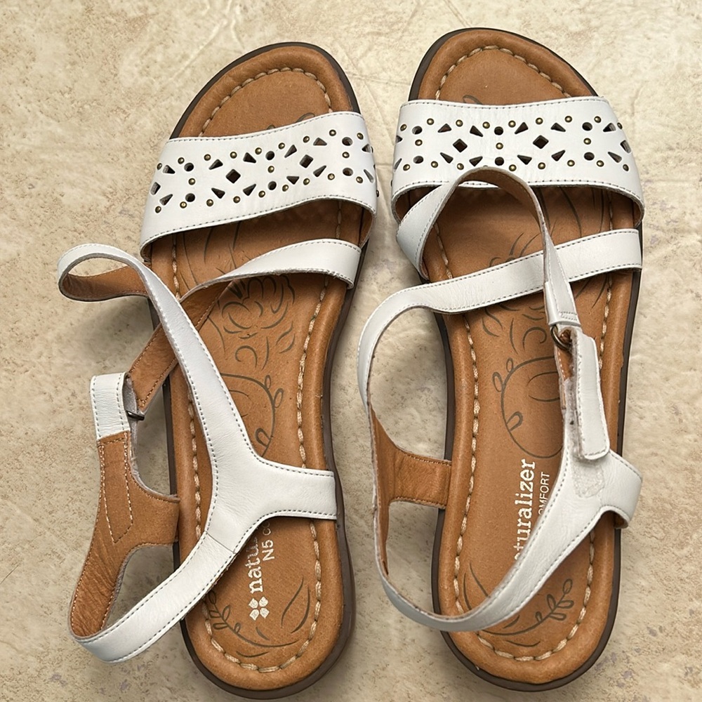Sandals Naturalizers Sz. 10